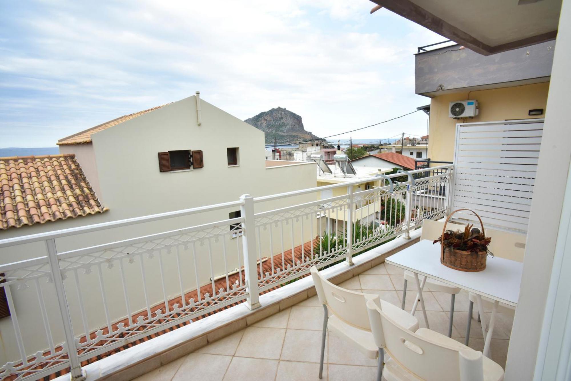 Cosmo Luxury Apartment